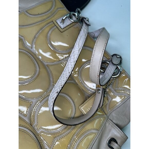 Vintage COACH Colette shoulder bag Patent Leather C Signature 16449 (yellow) - Picture 3 of 12